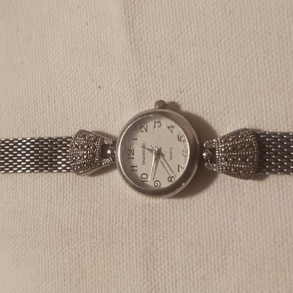 Vintage Shannons quartz with Swiss works ladies watch .New battery